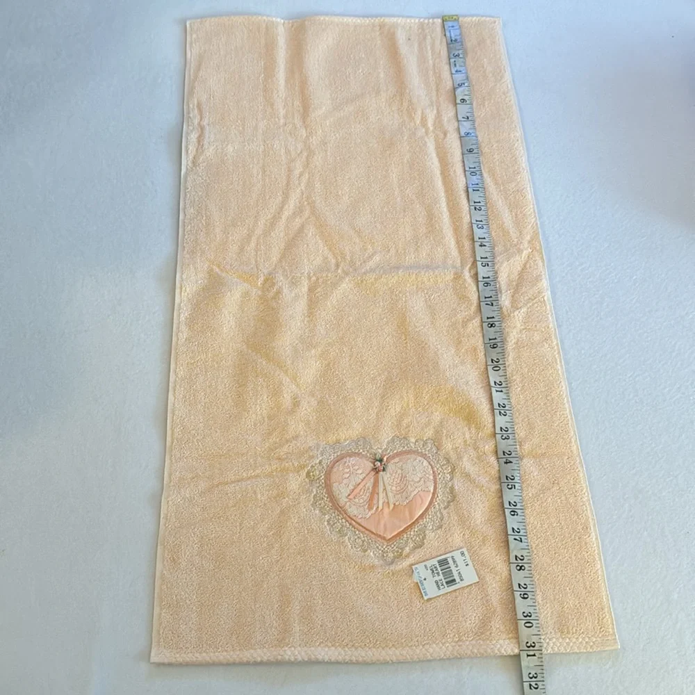 Vintage Peach Pink Lace Heart Hand Towel